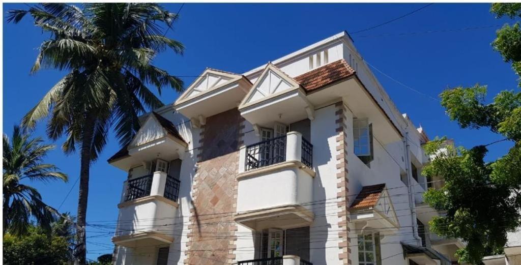 Royale Achaya Bed & Breakfast Chennai Ngoại thất bức ảnh